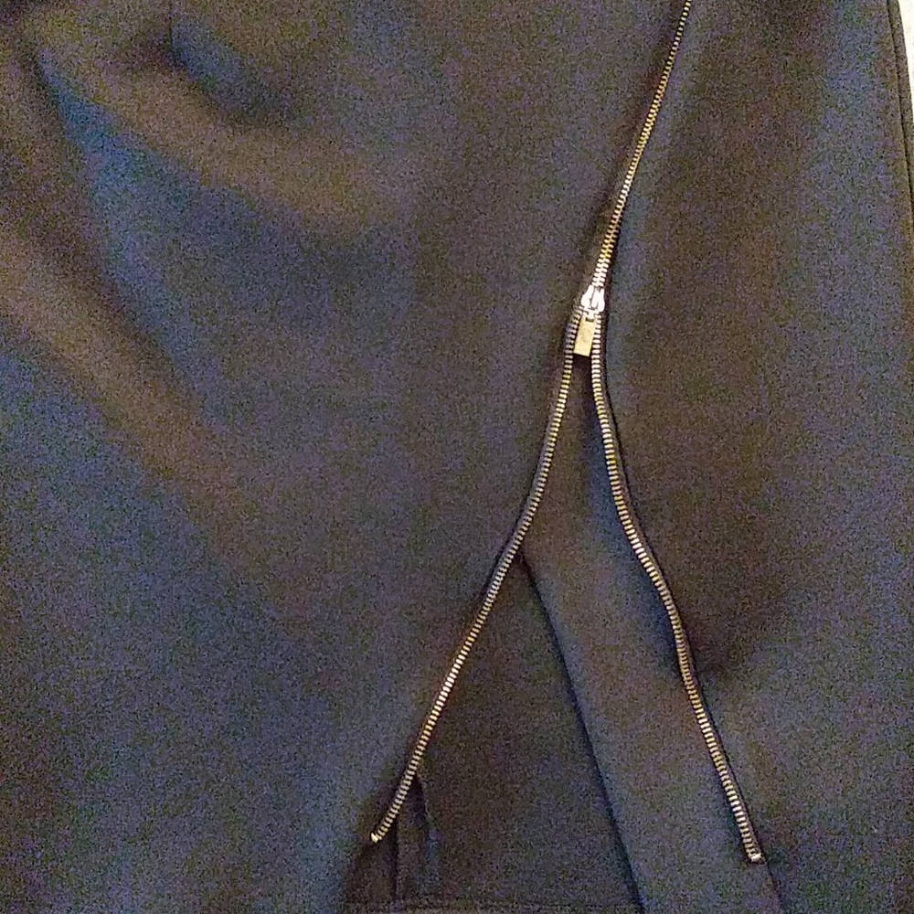 Metaphorl Sexy Cowl-neck, Black Dress, Front Zipper, Back Keyhole/ Zipper L - Picture 11 of 13